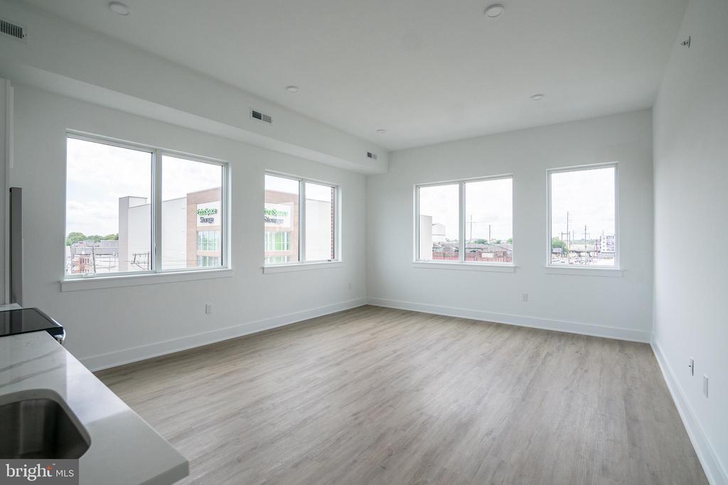 2235 WASHINGTON AVE #UNIT 301