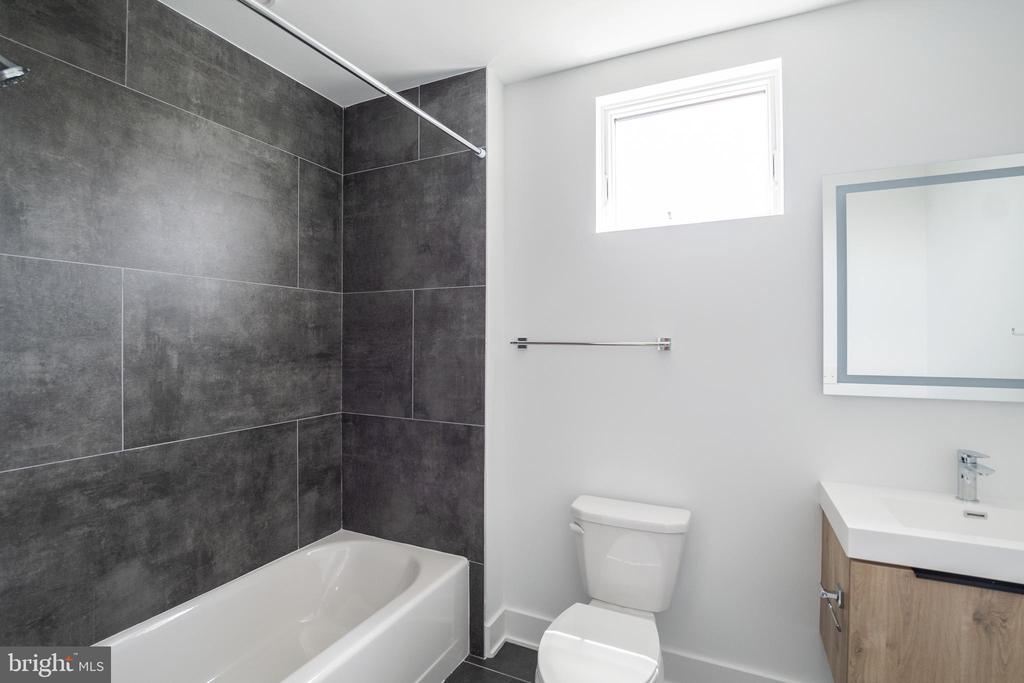 2235 WASHINGTON AVE #UNIT 301