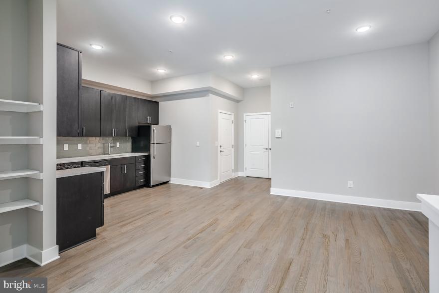 1607 CATHARINE ST #UNIT 1E