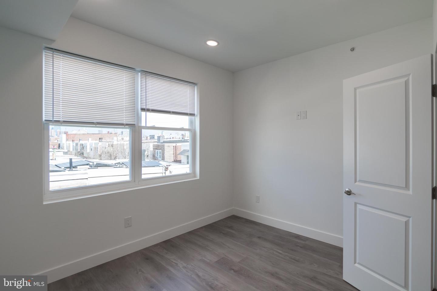 1711 SNYDER AVE #UNIT 2