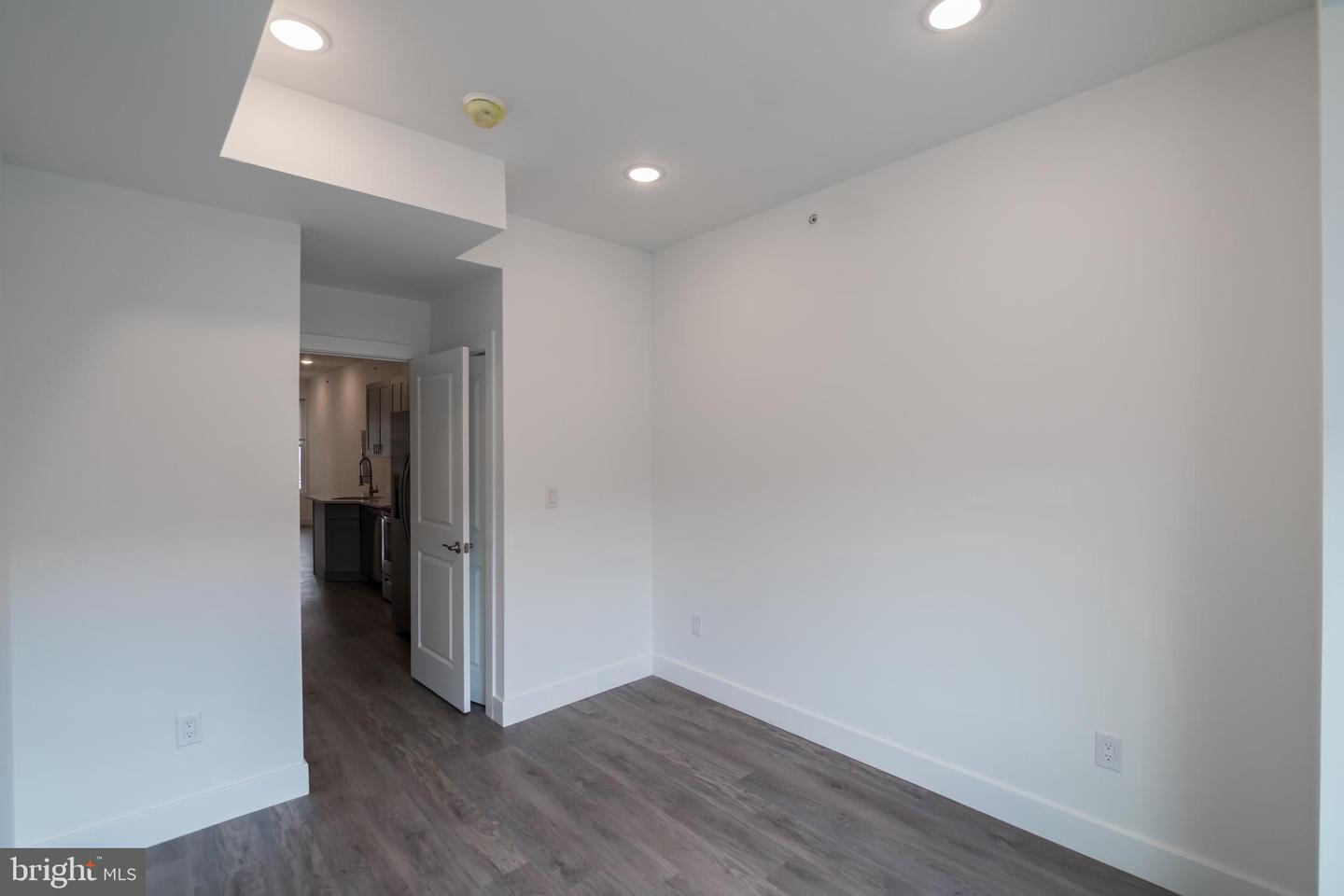 1711 SNYDER AVE #UNIT 2