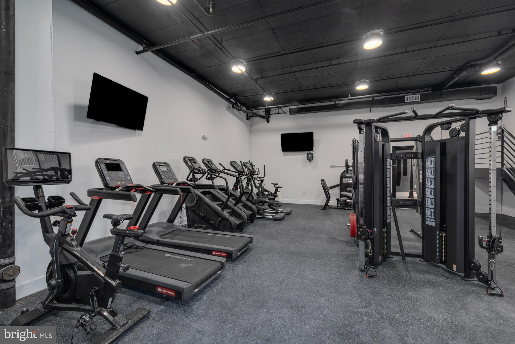 2400-18 E HUNTINGDON ST #611