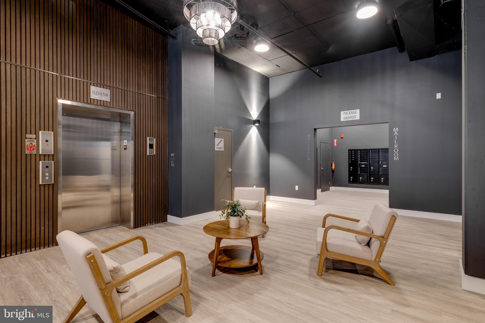 2400-18 E HUNTINGDON ST #611