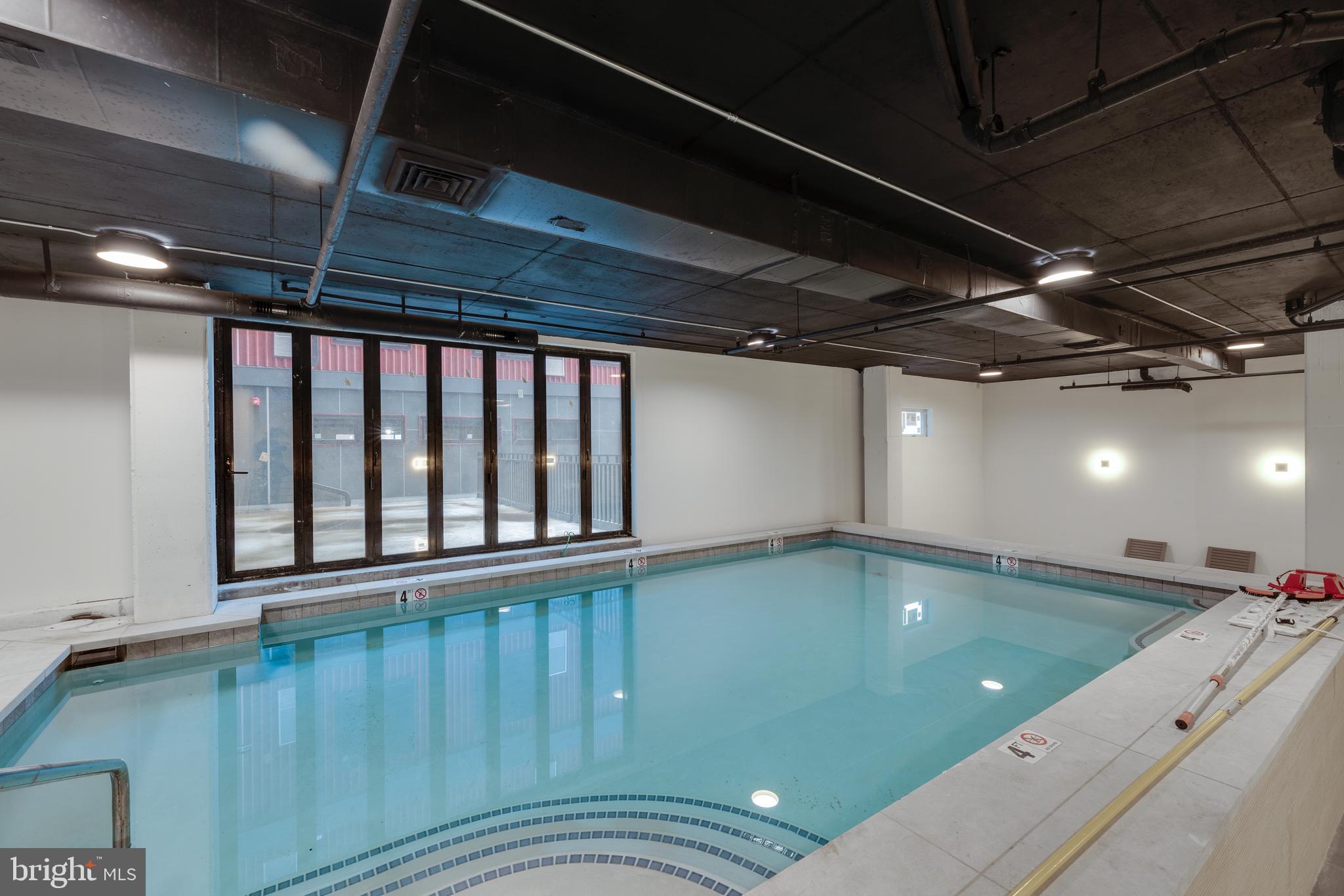 2400-18 E HUNTINGDON ST #706