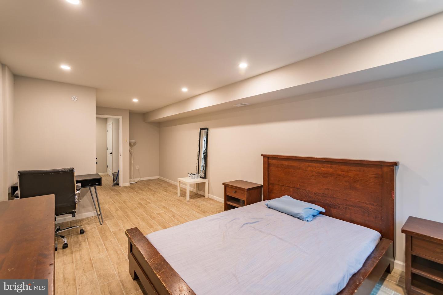 1256 N MYRTLEWOOD ST