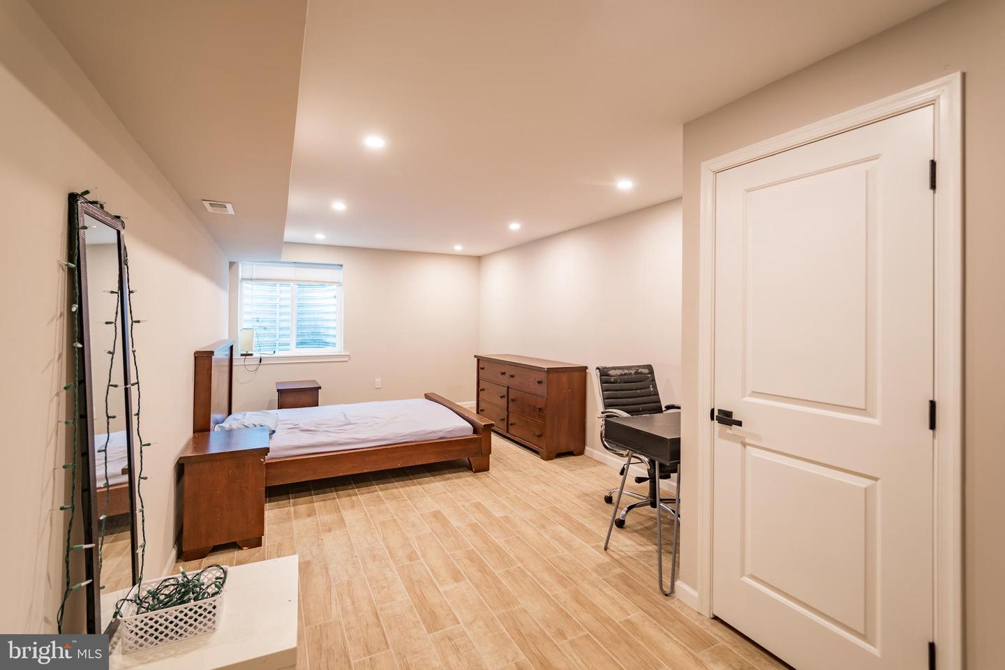 1256 N MYRTLEWOOD ST