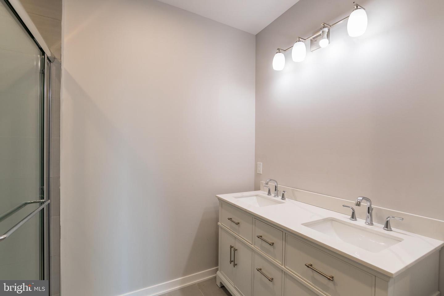 1350 S HOLLYWOOD AVE