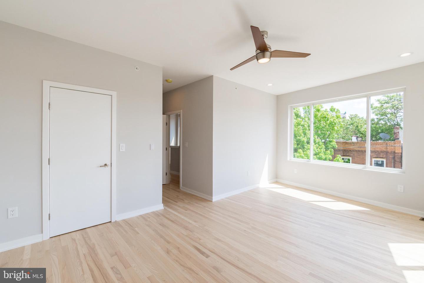 1350 S HOLLYWOOD AVE