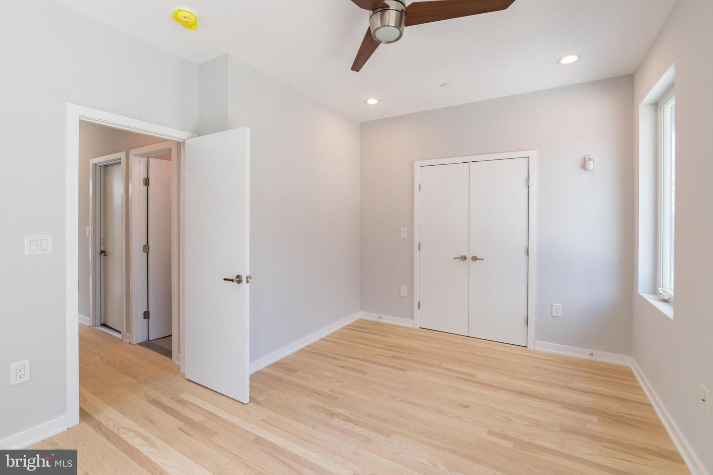 1350 S HOLLYWOOD AVE