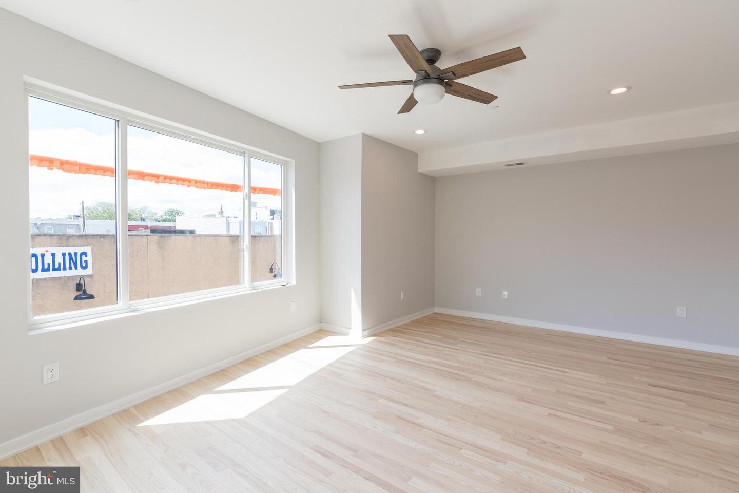 1350 S HOLLYWOOD AVE