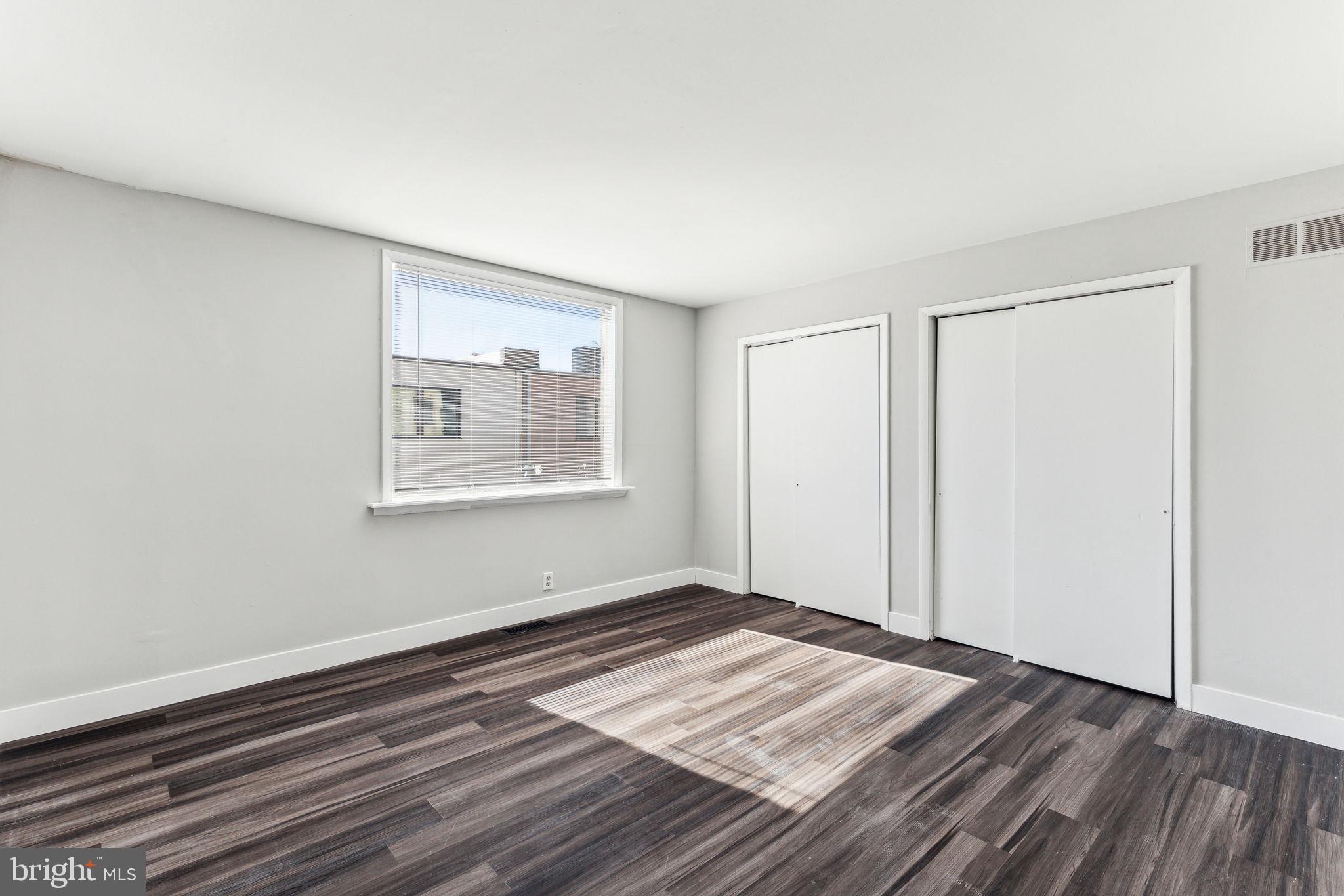 220 SOUTH ST #2R