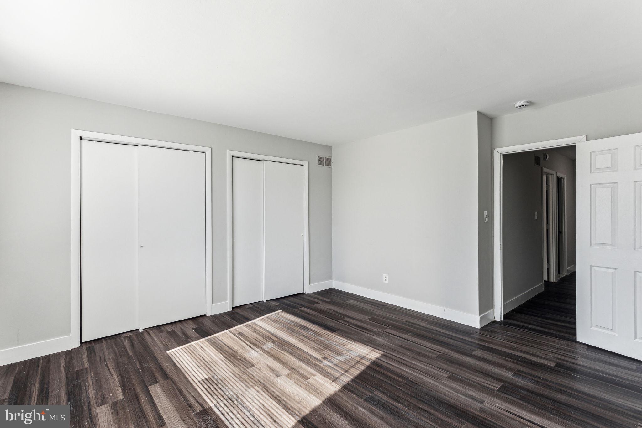 220 SOUTH ST #2R