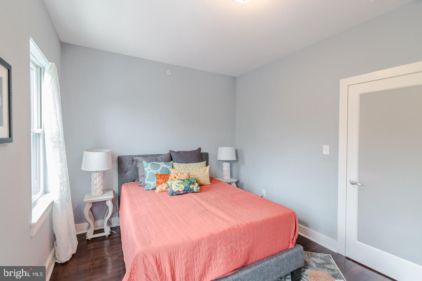 2012 W GIRARD AVE #UNIT 11B