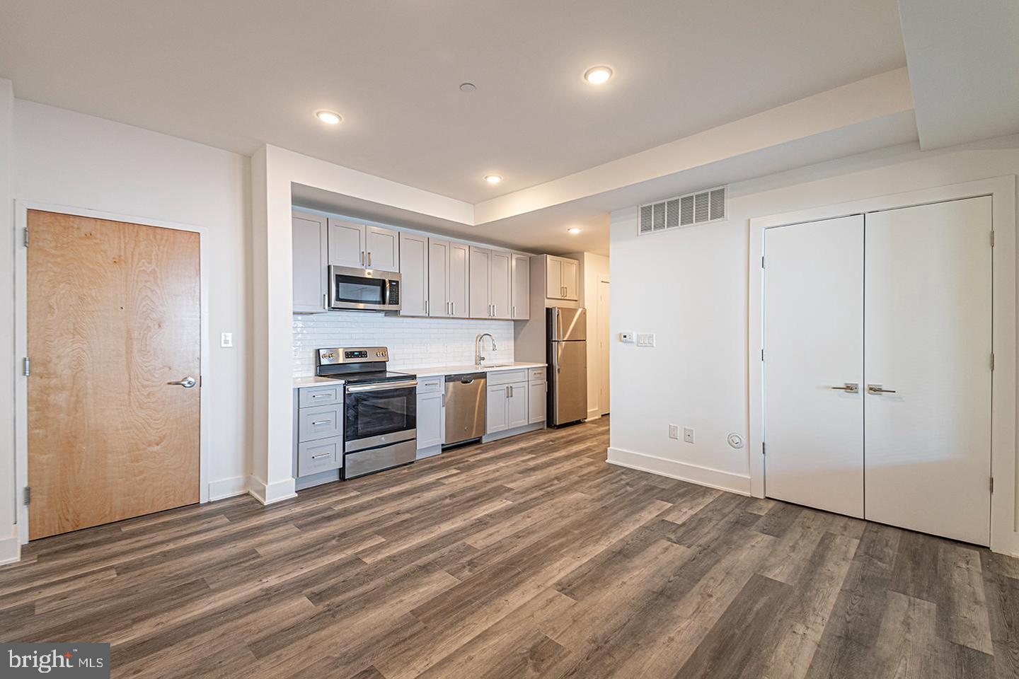 1245 RIDGE AVE #UNIT 107