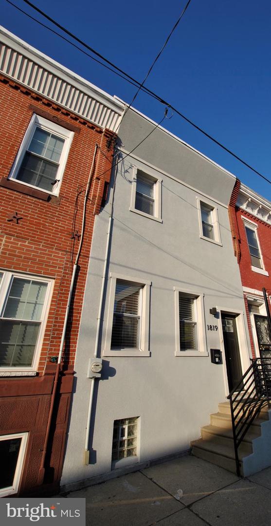 1819 MORRIS ST
