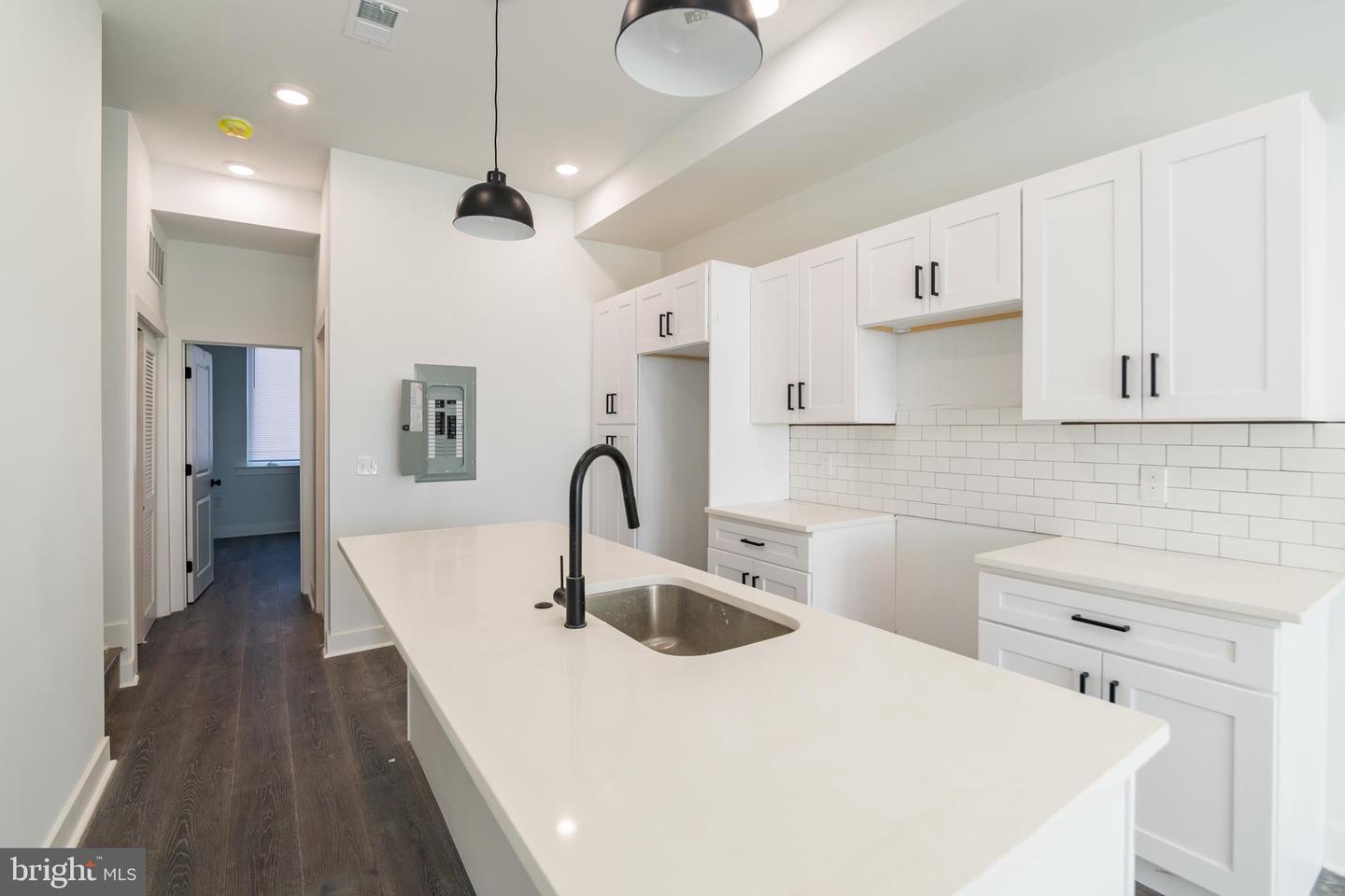 625 N 52ND ST #UNIT 6