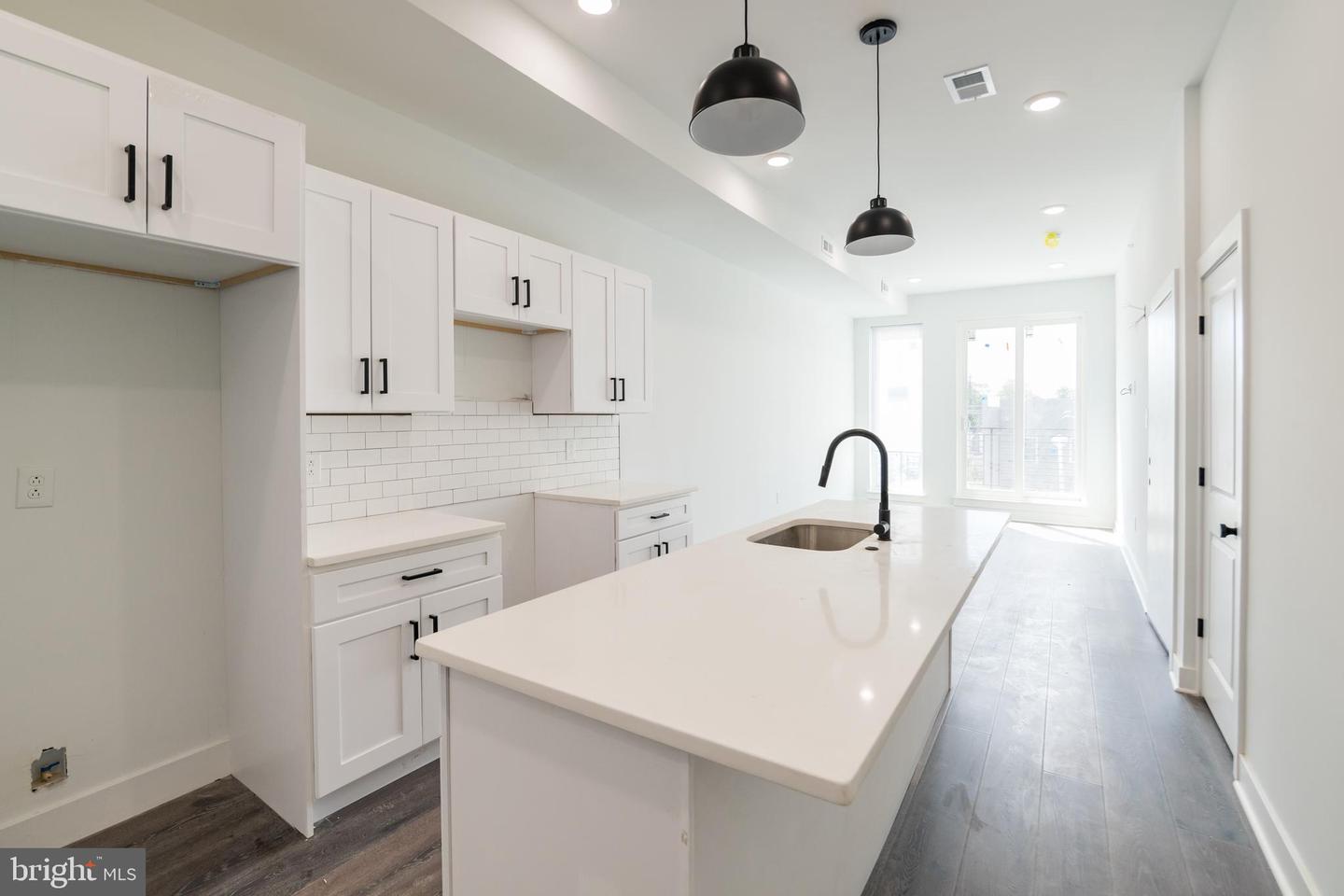 625 N 52ND ST #UNIT 6