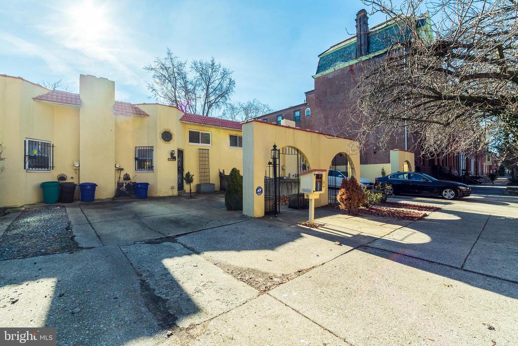 2012 GREEN ST