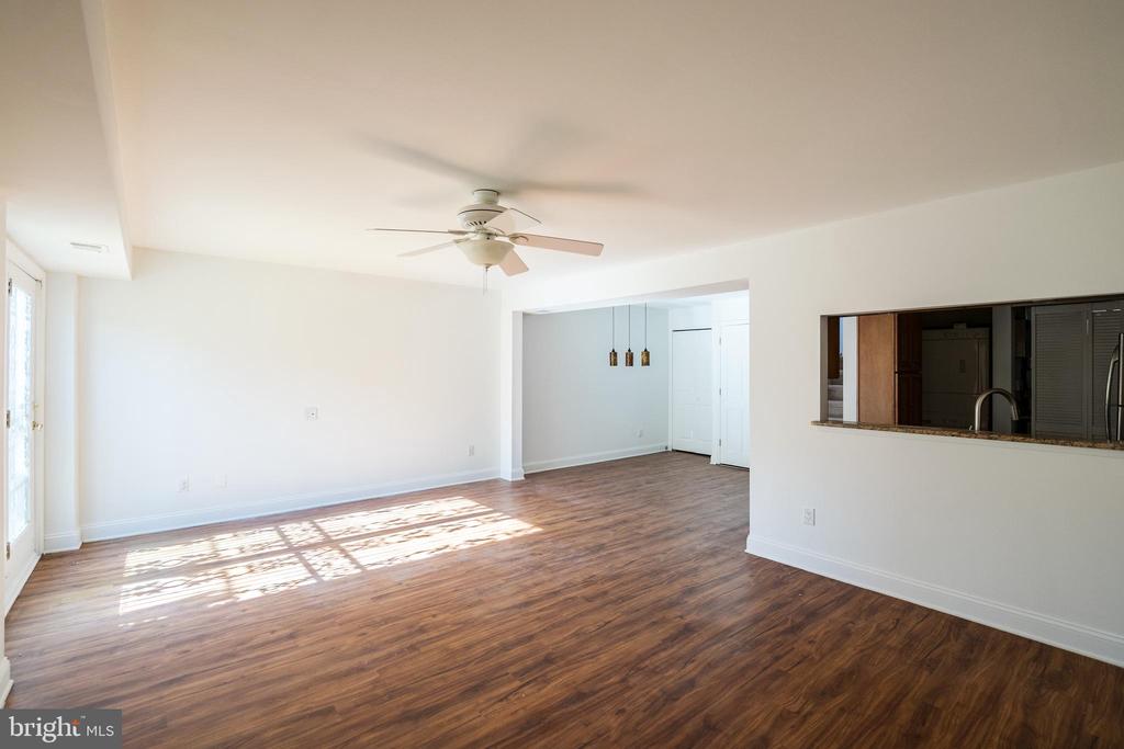 2012 GREEN ST