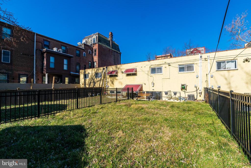 2012 GREEN ST