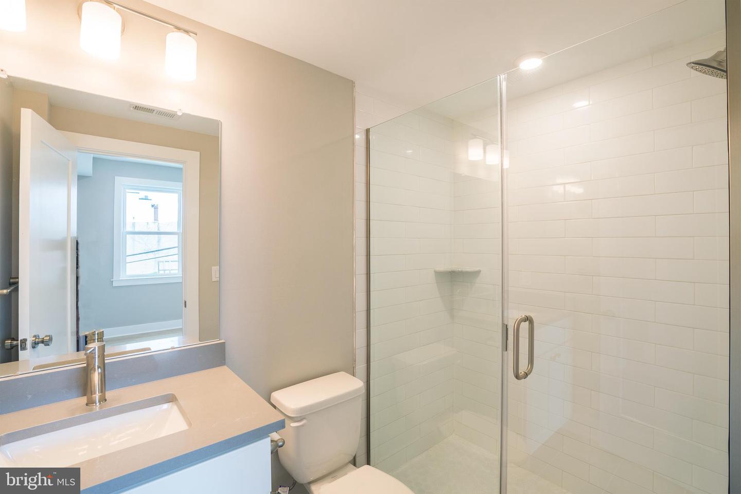 2621 W JEFFERSON ST #UNIT 4F