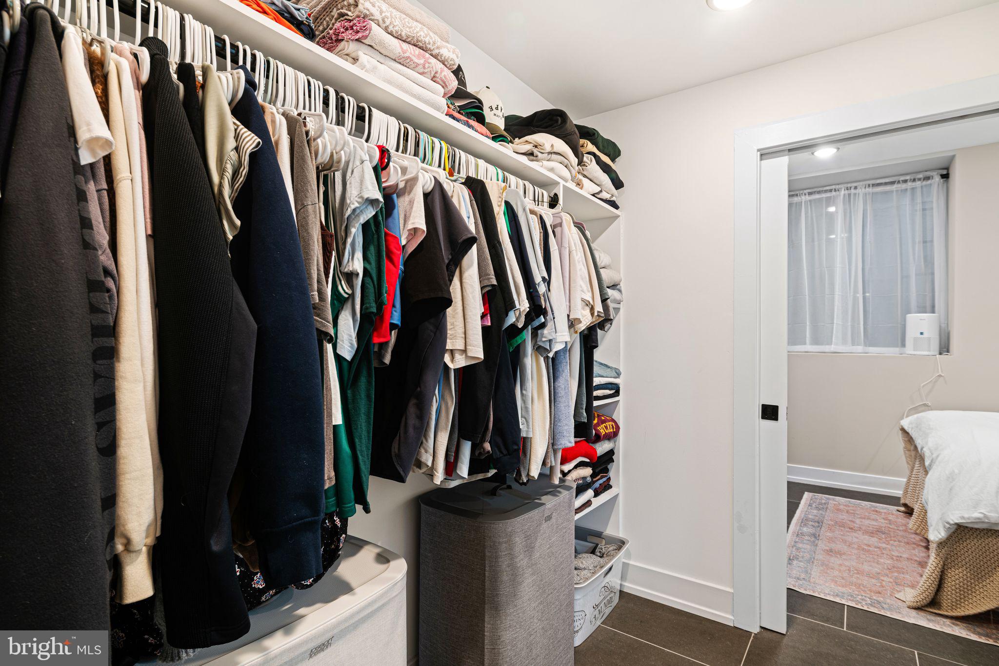 1525 Catharine St #1