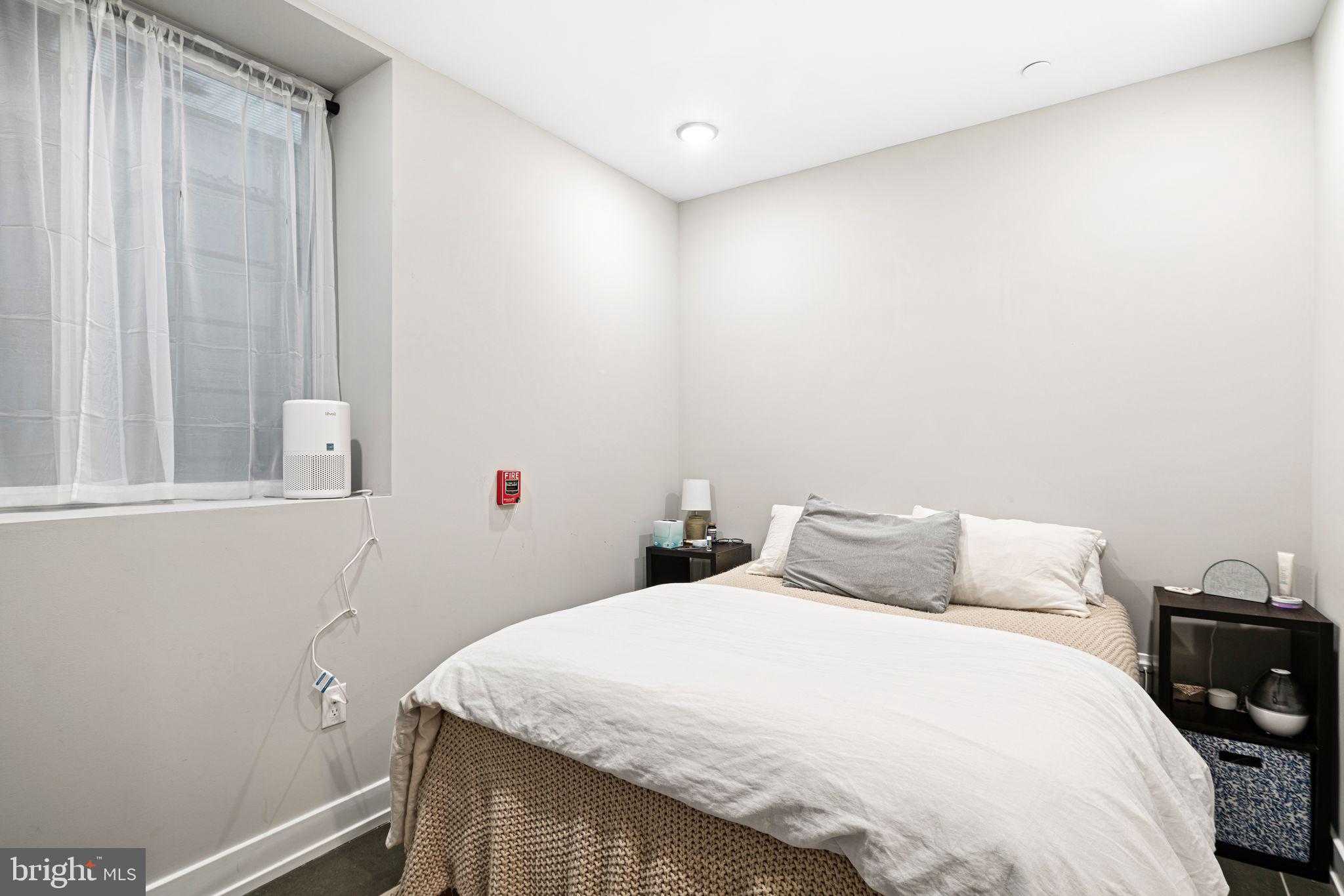 1525 Catharine St #1