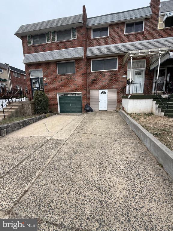1512 DONDILL PLACE