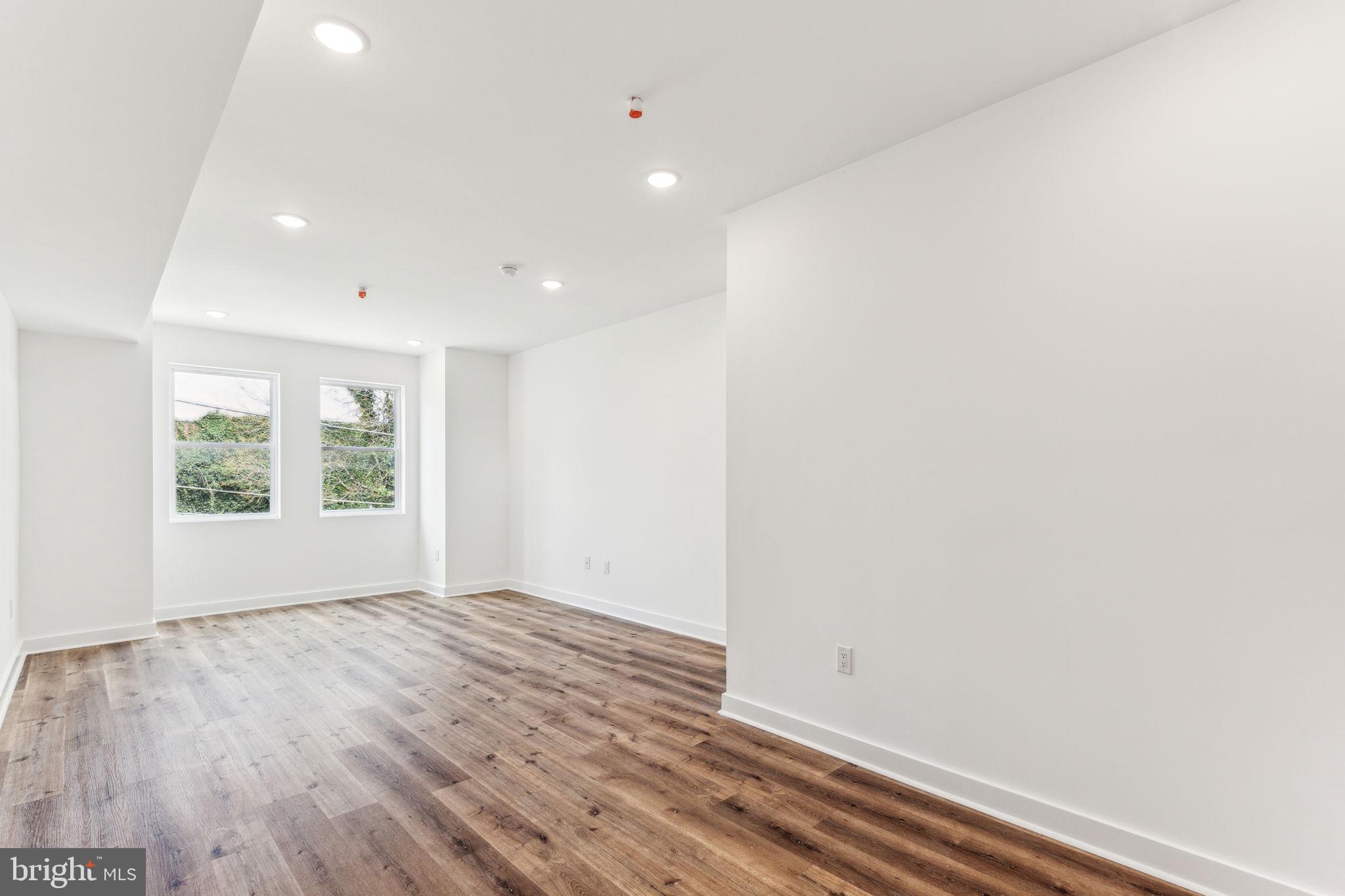 1010 W ARIZONA ST #1