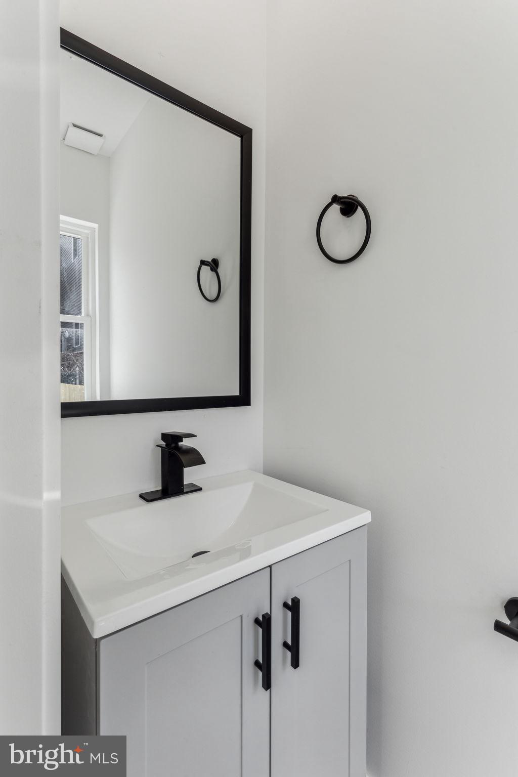 1010 W ARIZONA ST #1