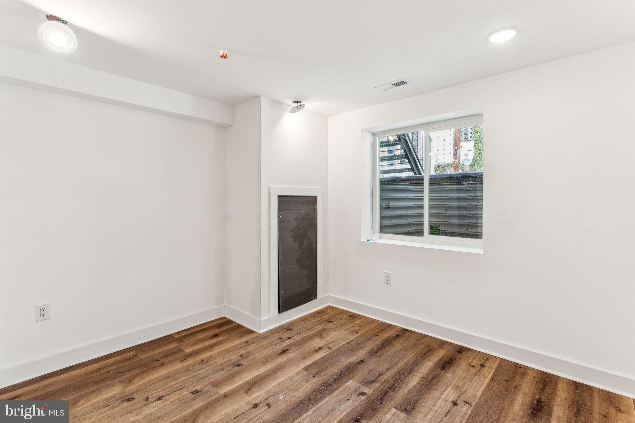 1010 W ARIZONA ST #1