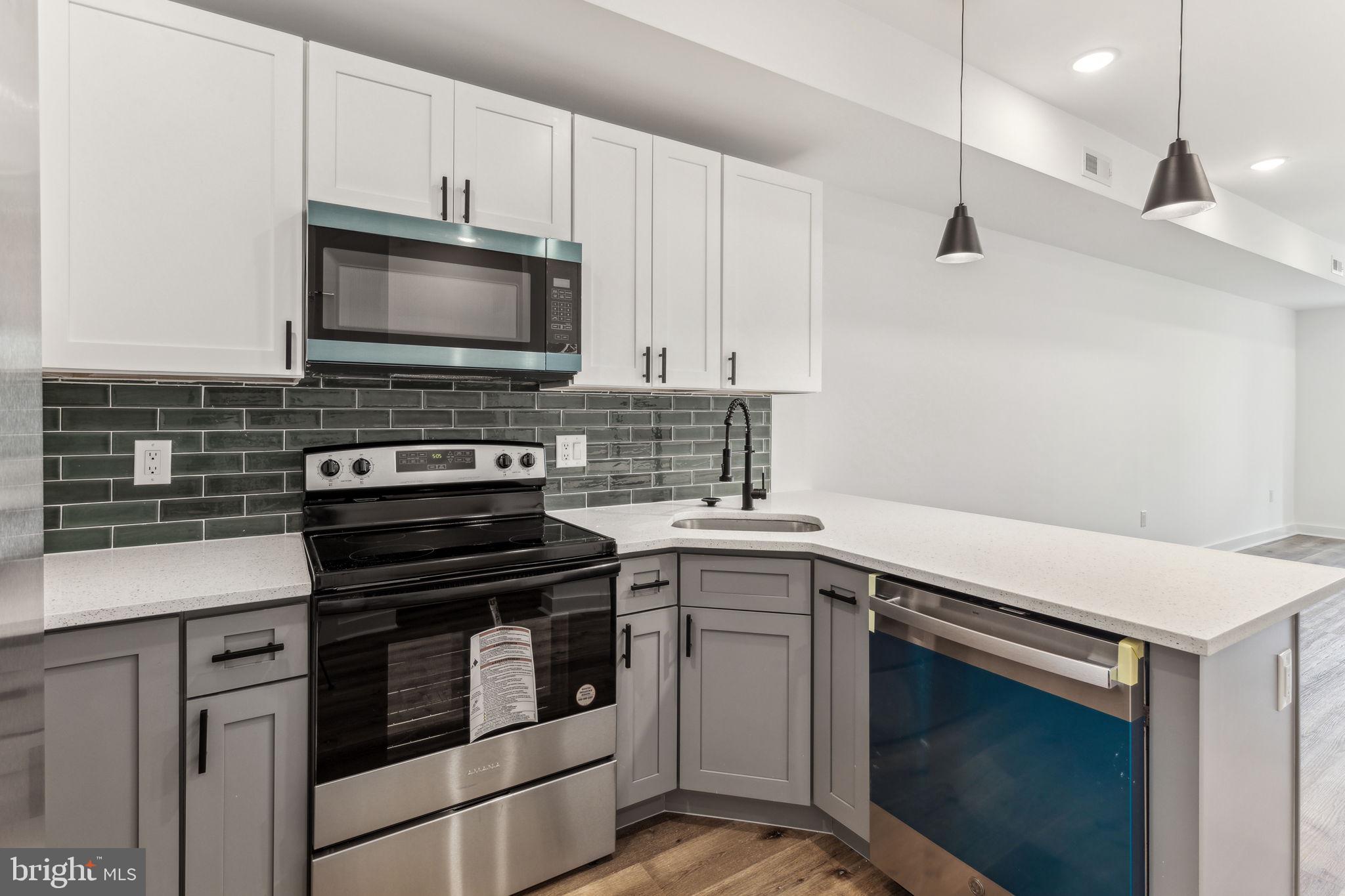 1010 W ARIZONA ST #2