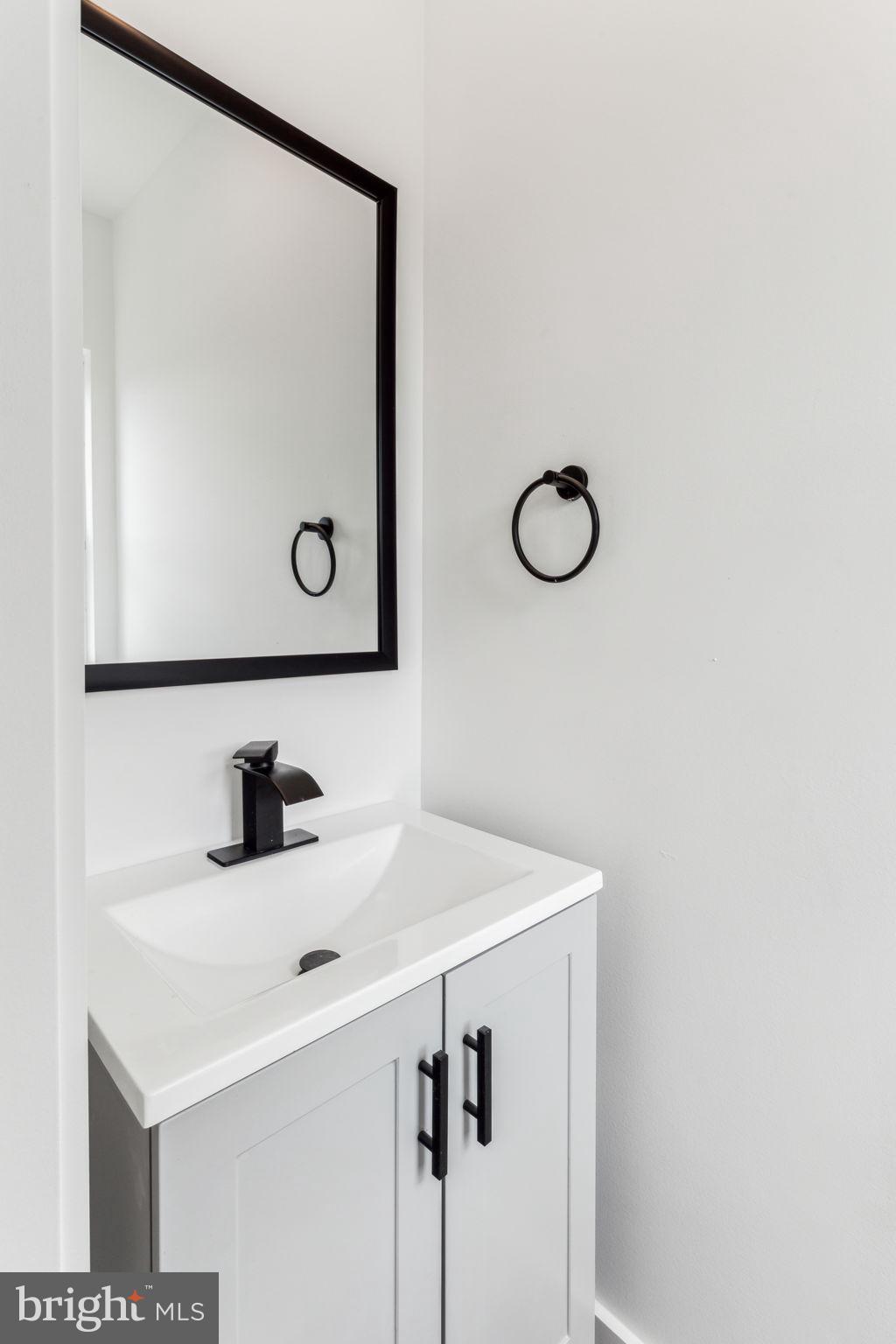 1010 W ARIZONA ST #2