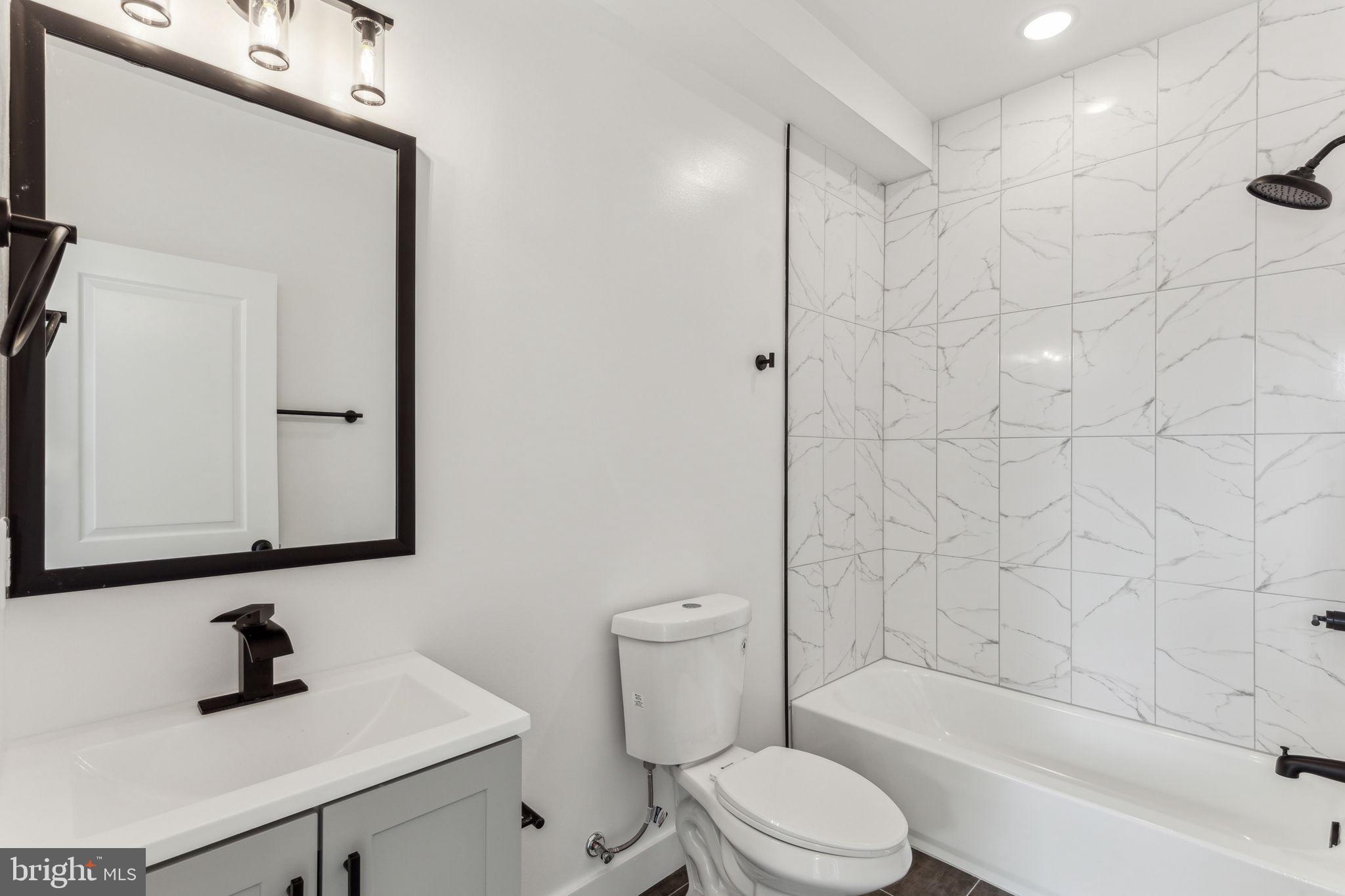 1010 W ARIZONA ST #2