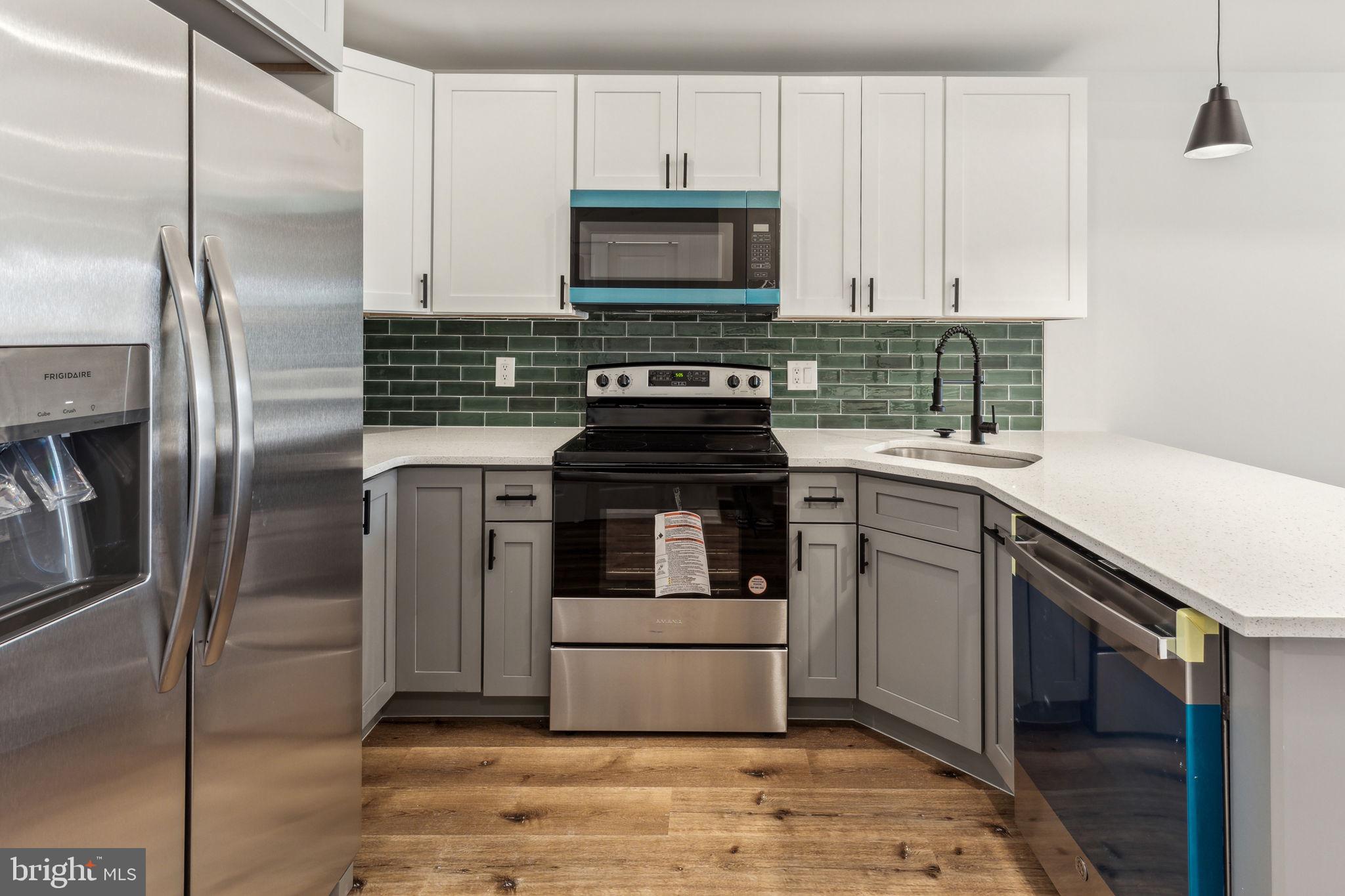 1010 W ARIZONA ST #2