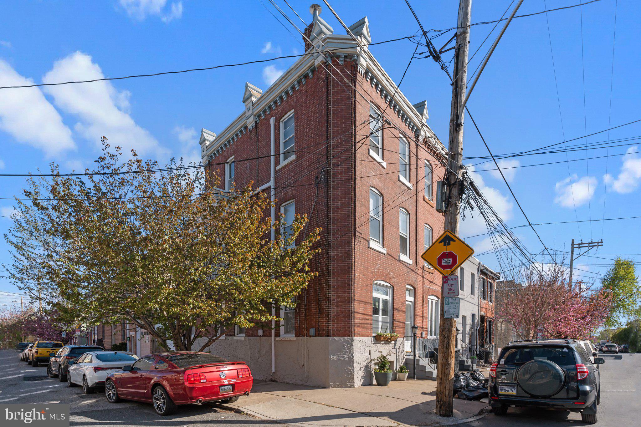 2214 Cedar St