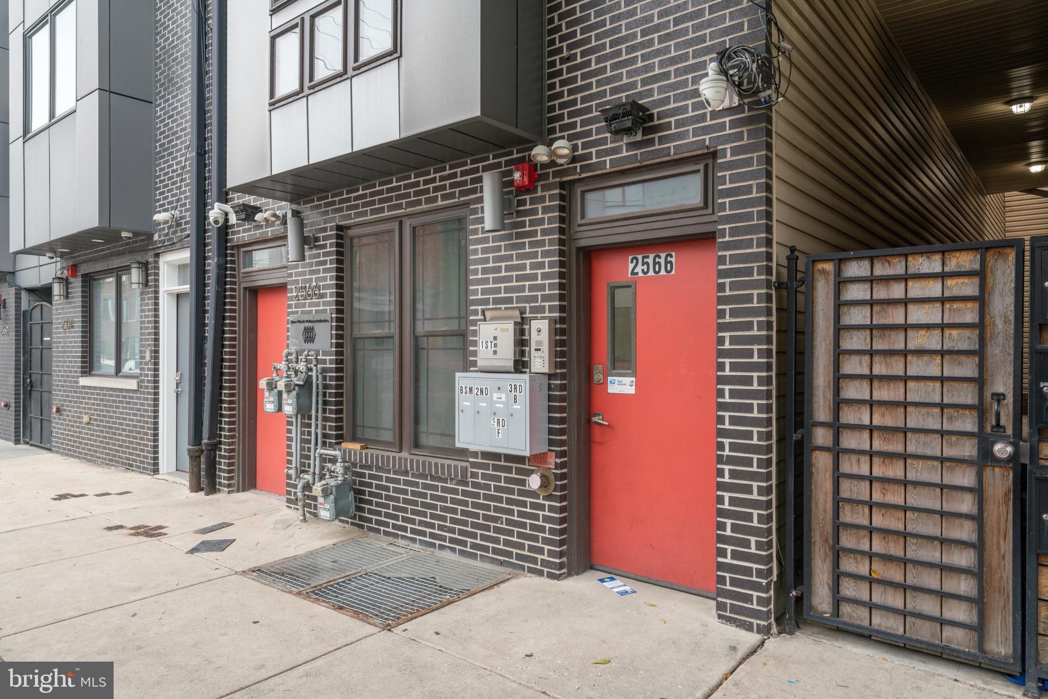 2566 FRANKFORD AVE #2