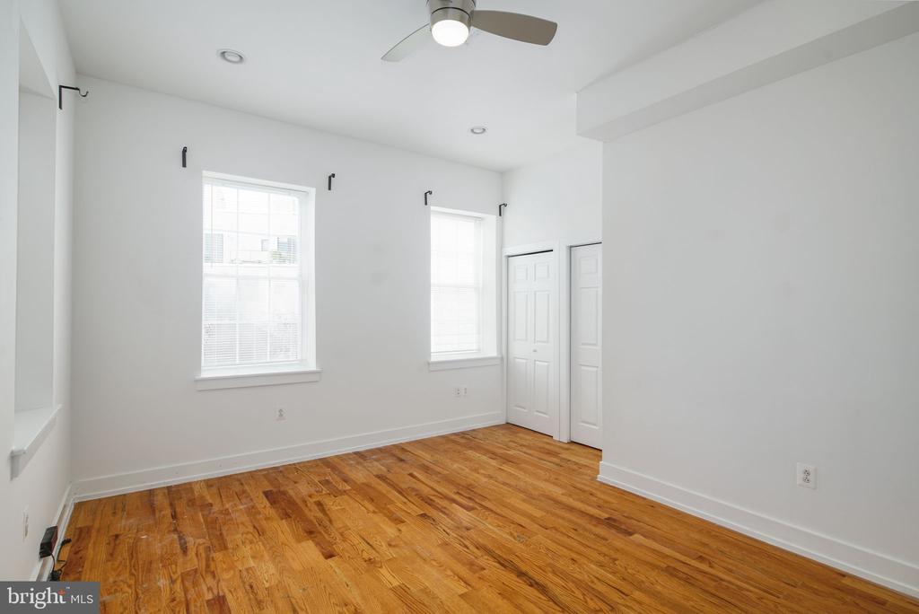 2218 FRANKFORD AVE #2