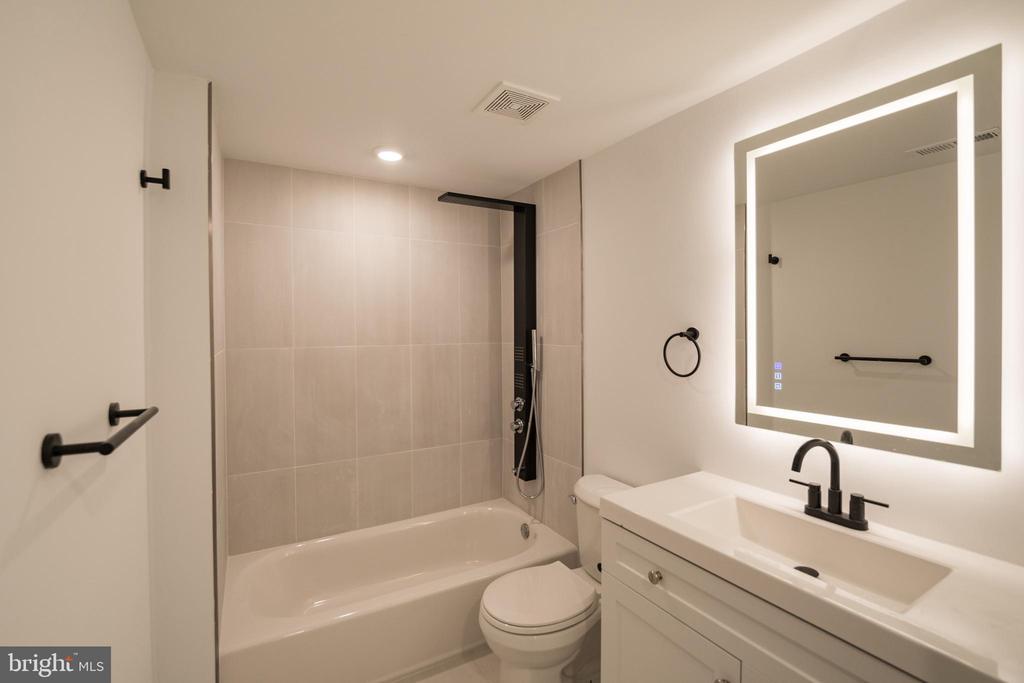 36 N 40TH ST #9