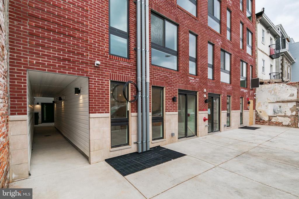 36 N 40TH ST #9