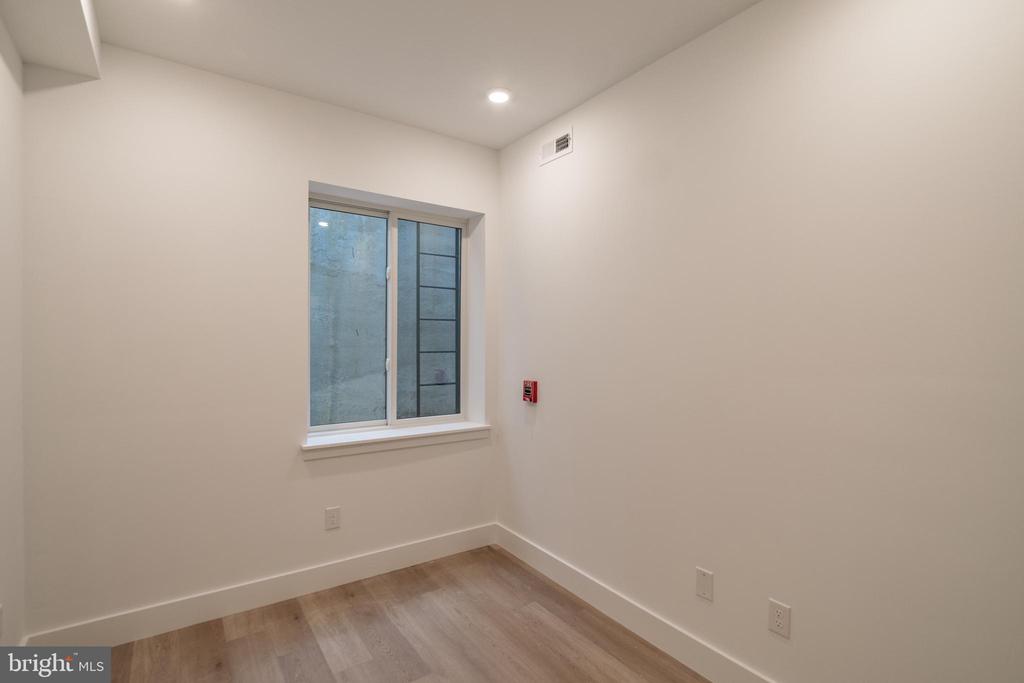 36 N 40TH ST #9