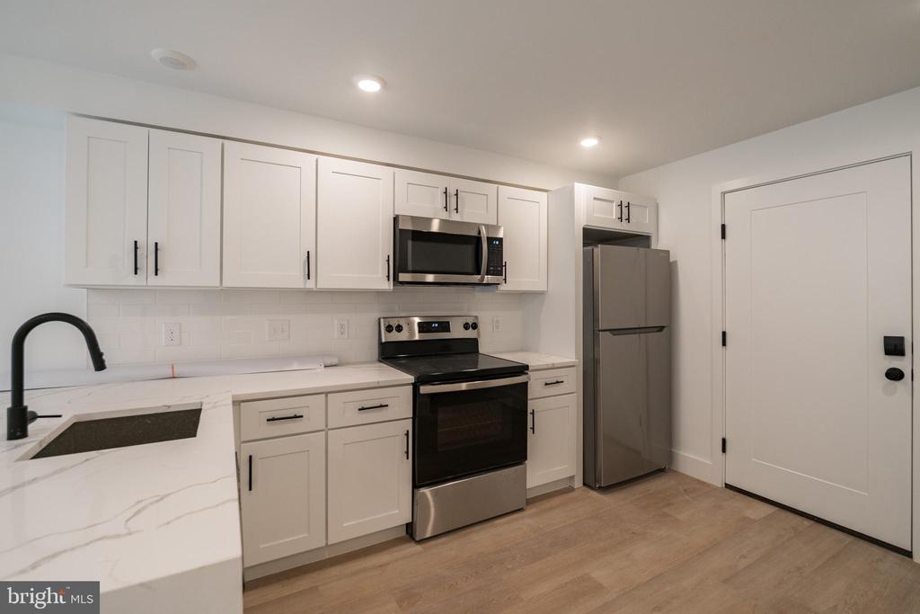 36 N 40TH ST #9