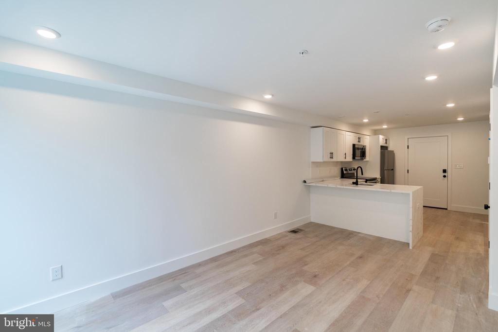 36 N 40TH ST #9