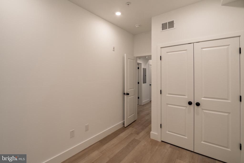 36 N 40TH ST #9