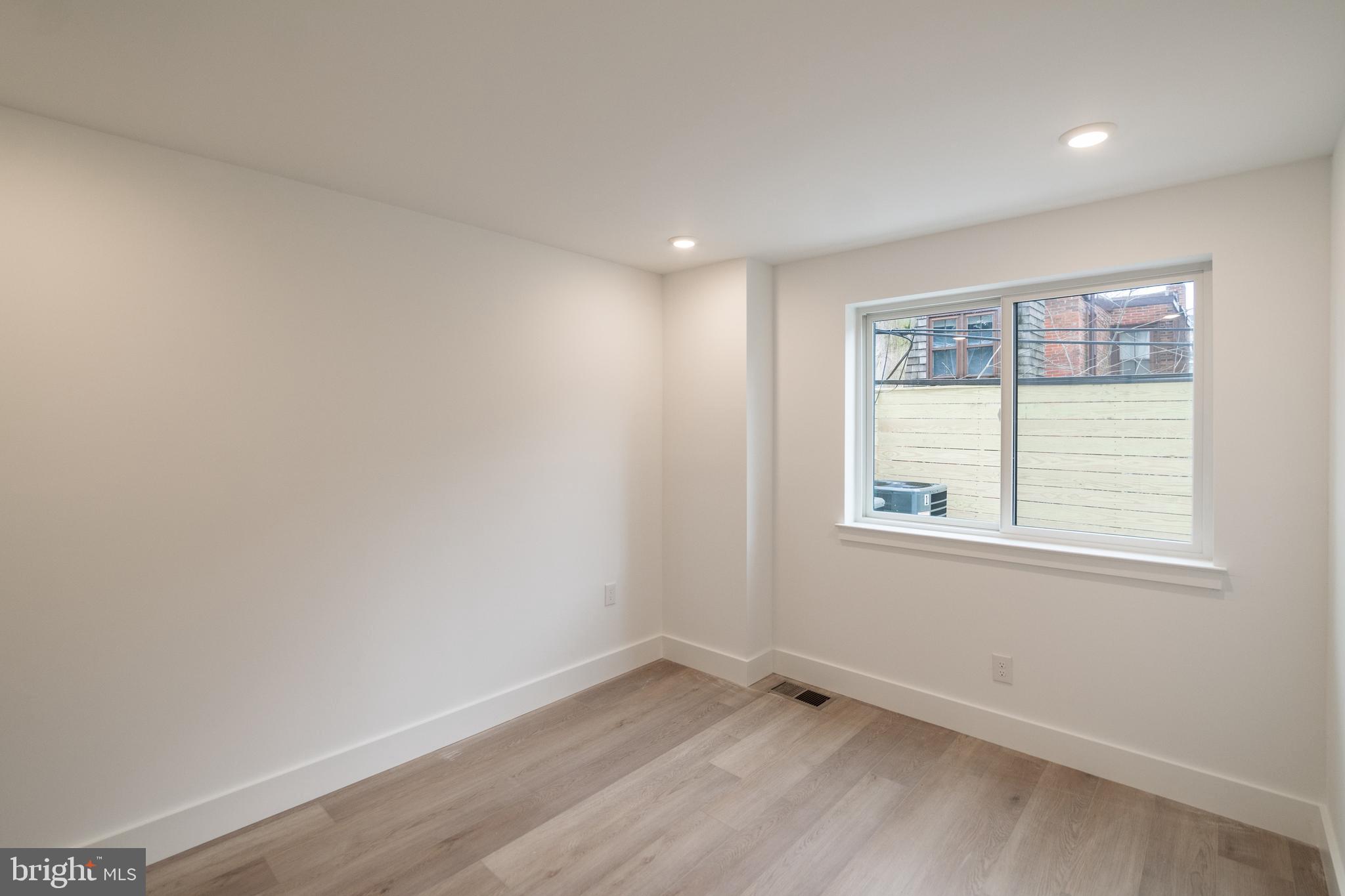 36 N 40TH ST #UNIT 1