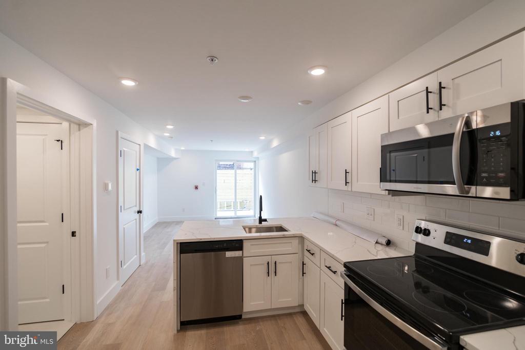 36 N 40TH ST #UNIT 1