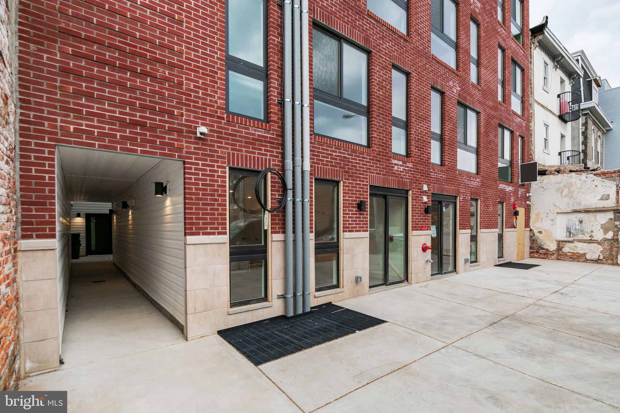 36 N 40TH ST #UNIT 1