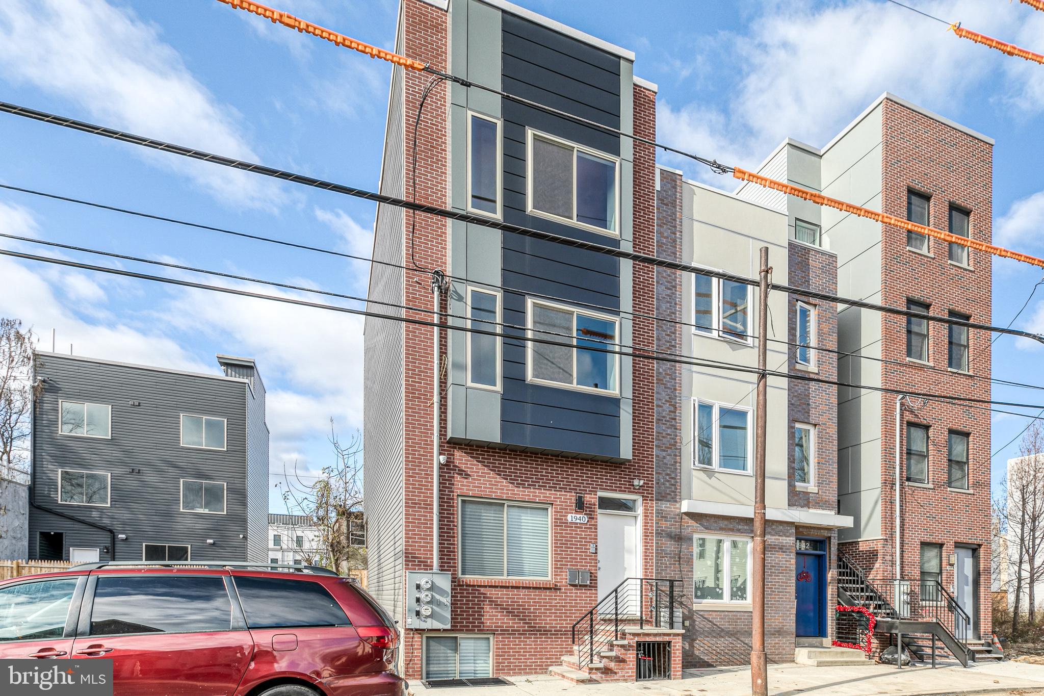1940 N 8TH ST #2
