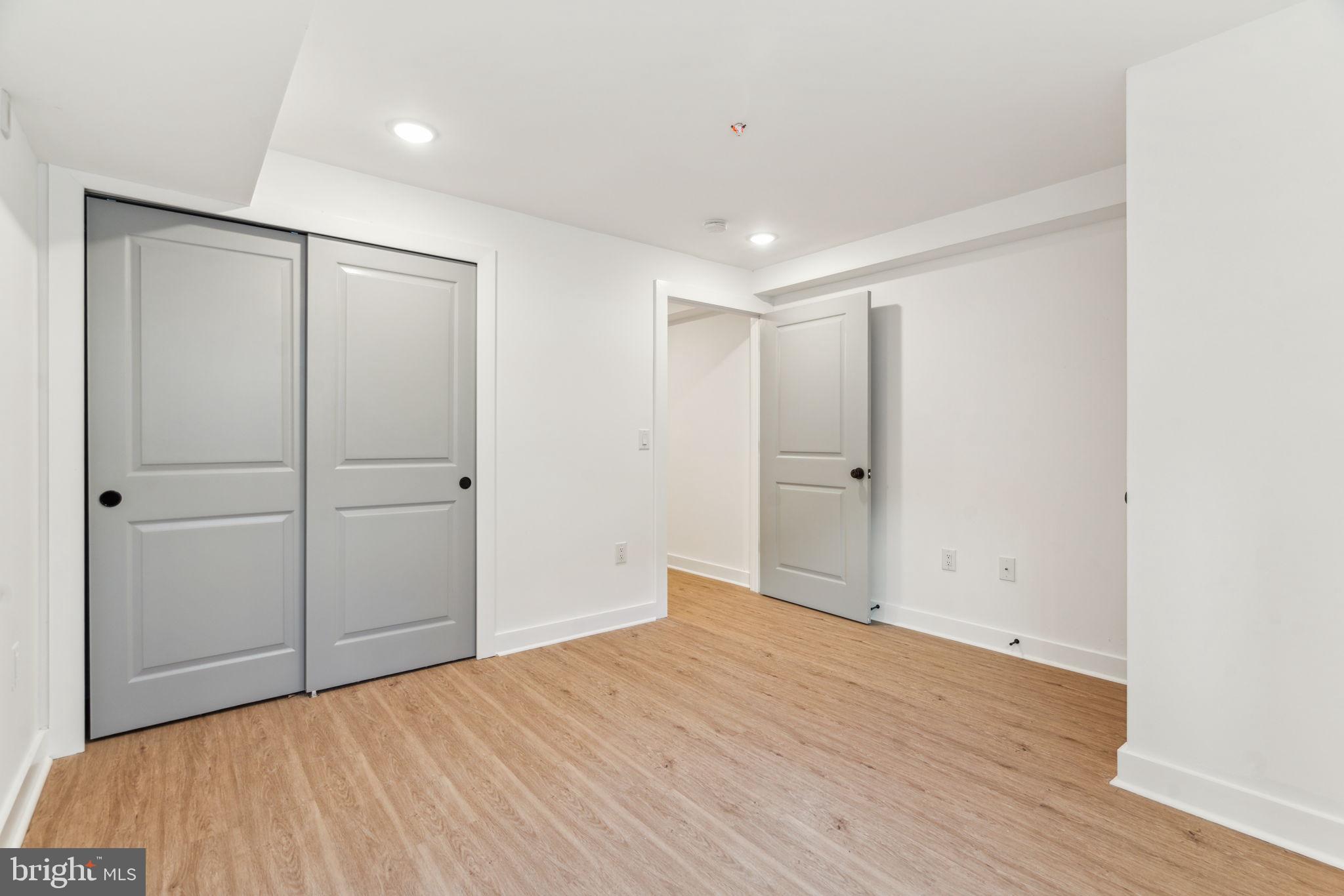 1028 W DAUPHIN ST #1