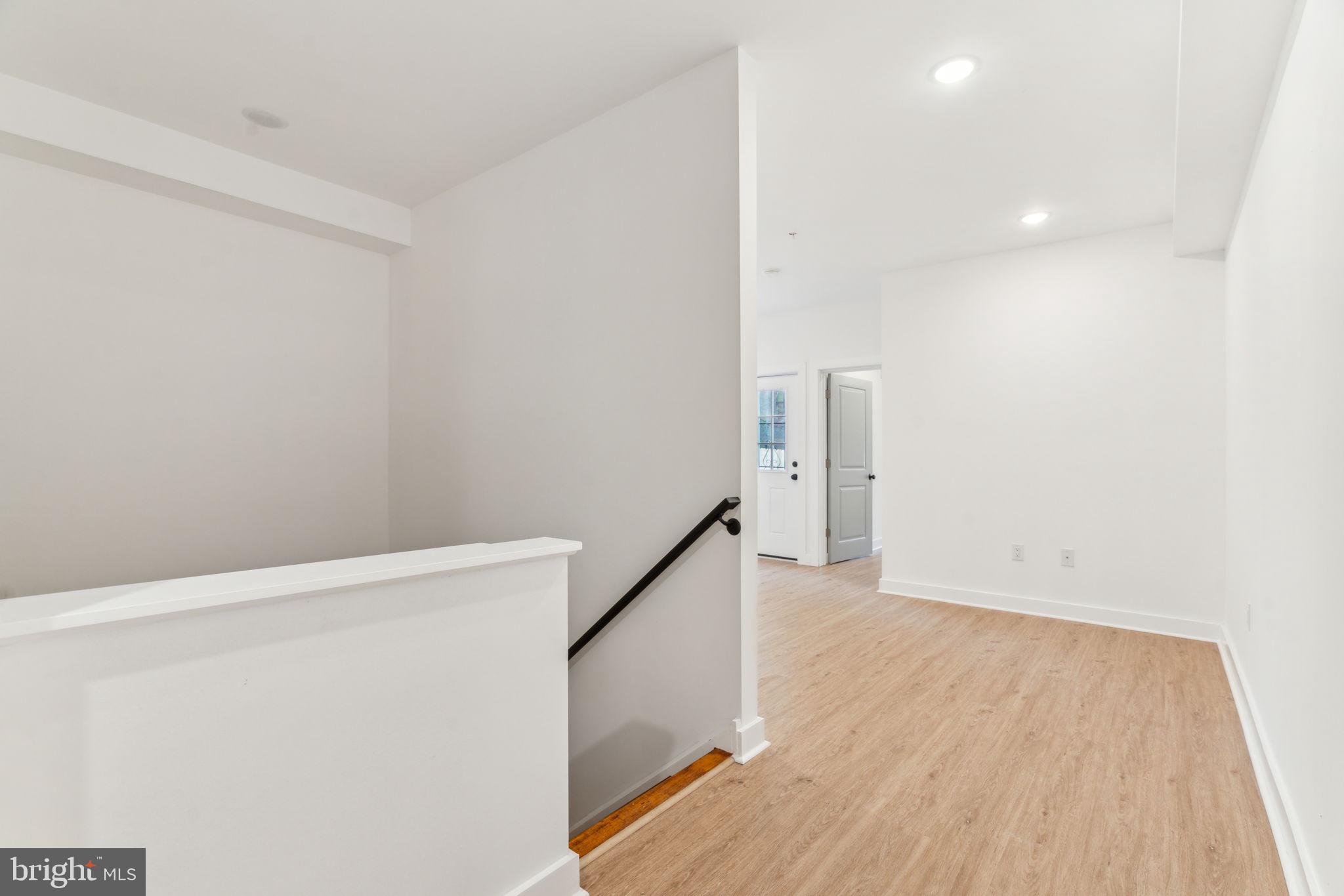 1028 W DAUPHIN ST #1